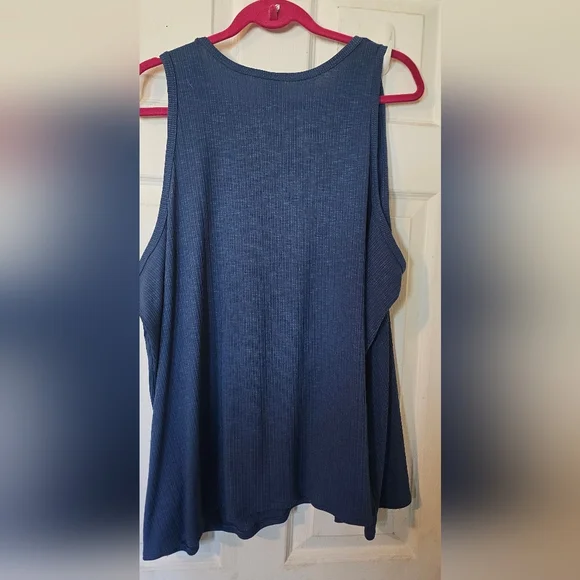 Old Navy Luxe Navy Top - Picture 4 of 4